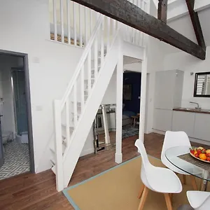 Loft Style For 4, 1 Broadhurst Court, Close To Town, Station & Hospital Apartment
