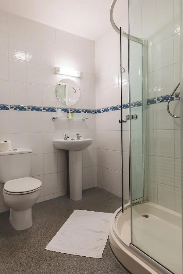 Wycliffe Hotel Stockport 3*,